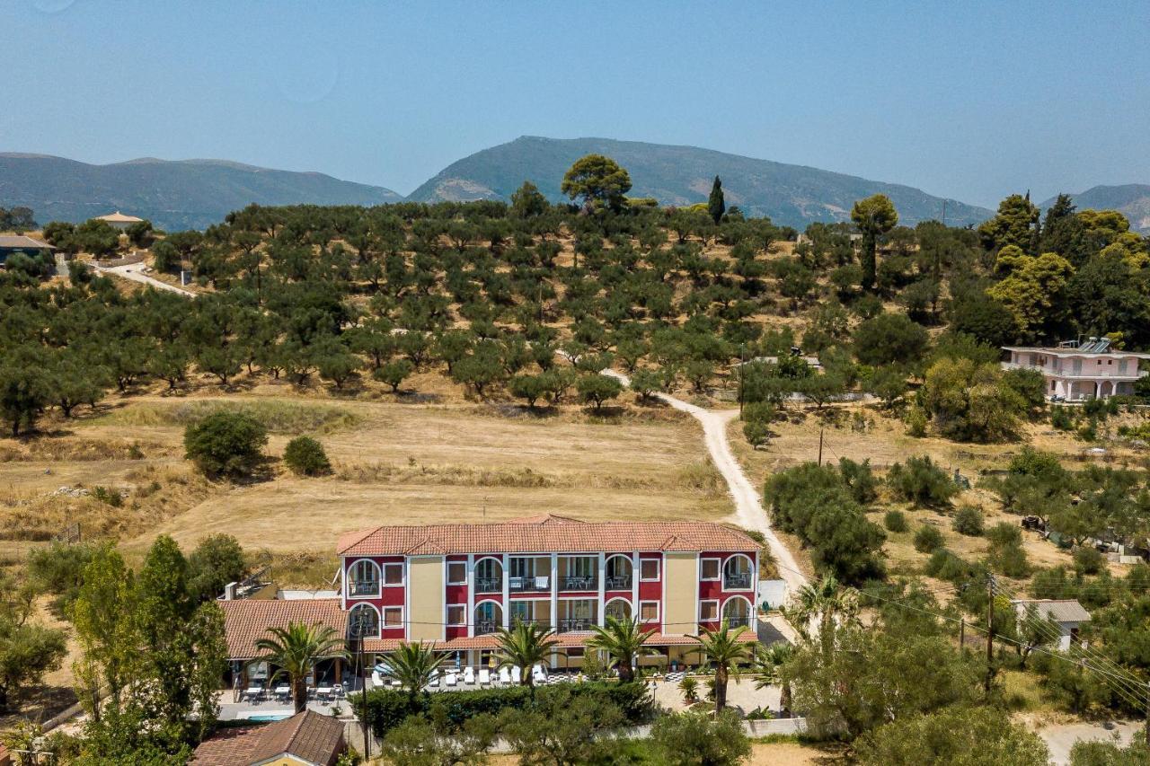 Rose Club Aparthotel *