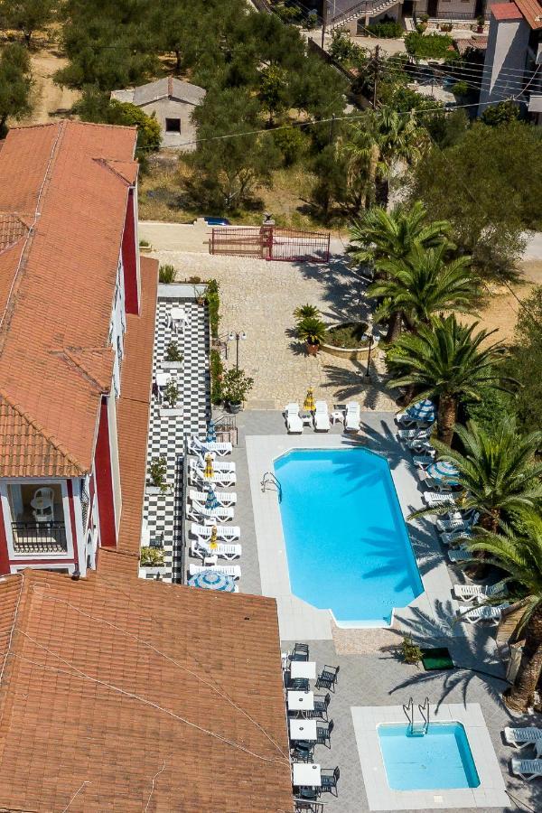 Rose Club Aparthotel *